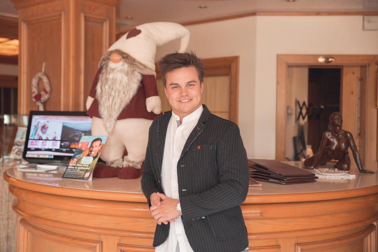 Hotel La Soldanella Моена Екстер'єр фото