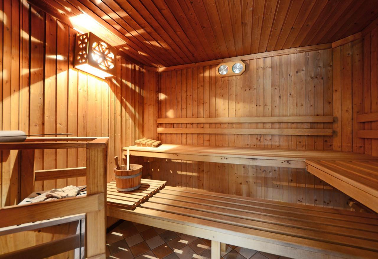 Hotel La Soldanella Моена Екстер'єр фото